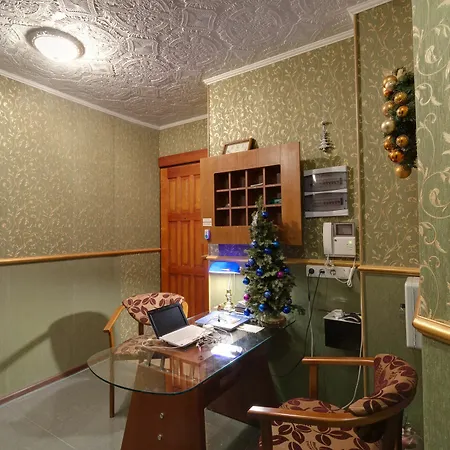 Pokrovsky Hotel Kiev